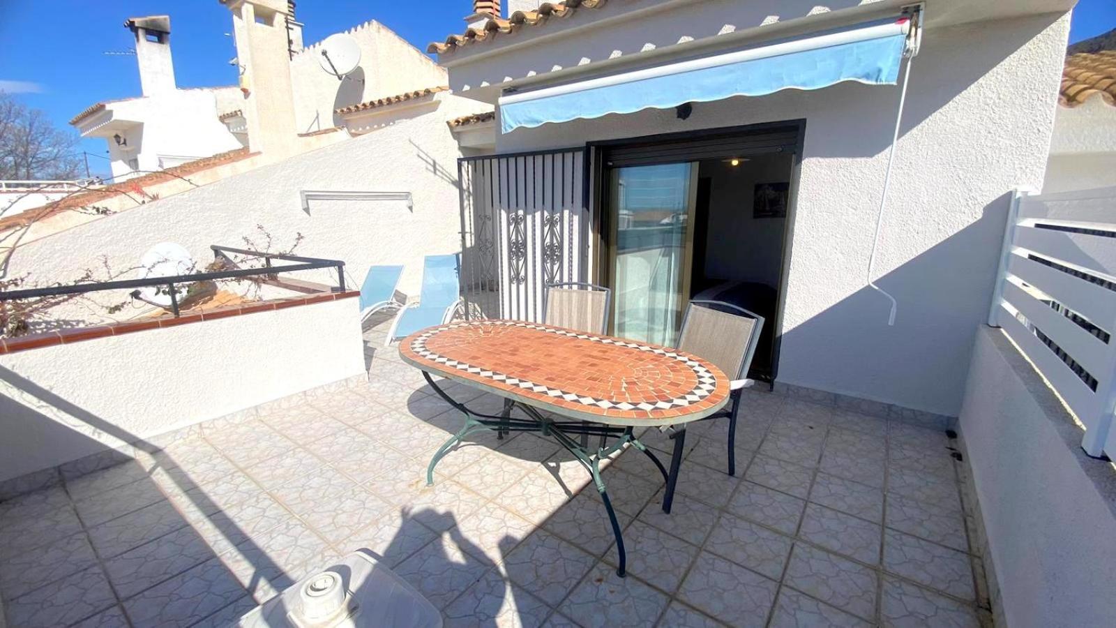 Bages Villa Roses Bagian luar foto