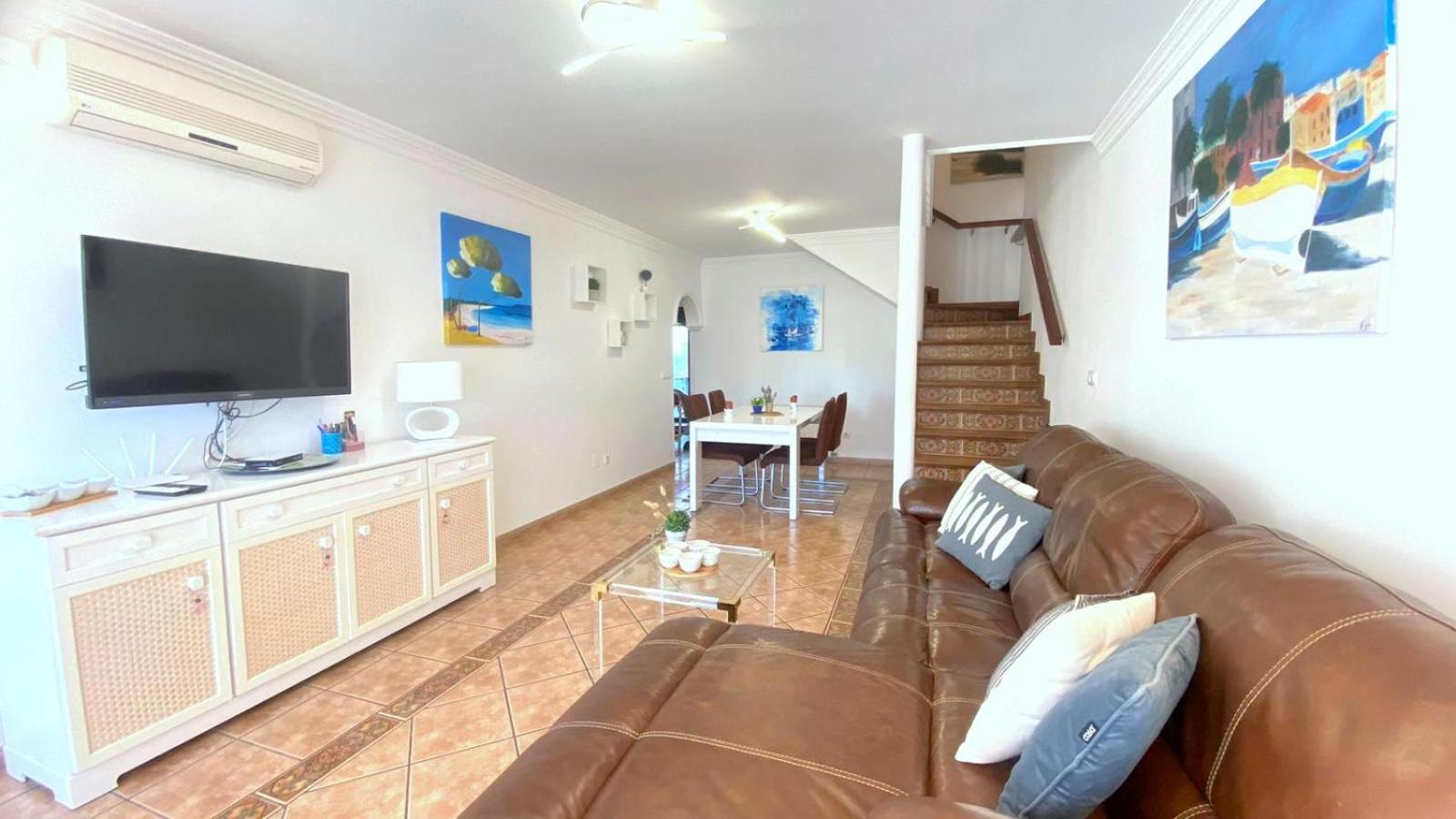 Bages Villa Roses Bagian luar foto