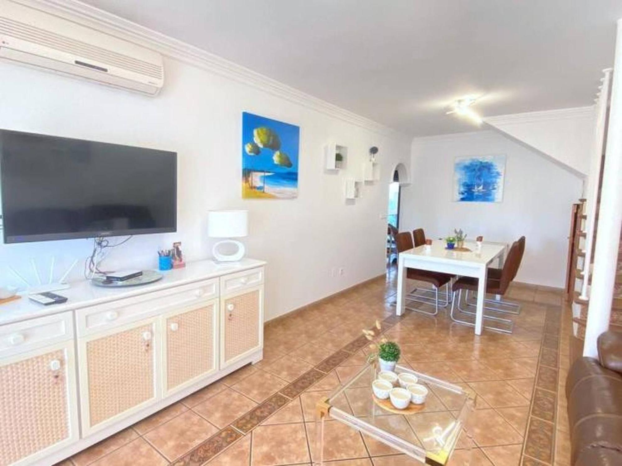 Bages Villa Roses Bagian luar foto