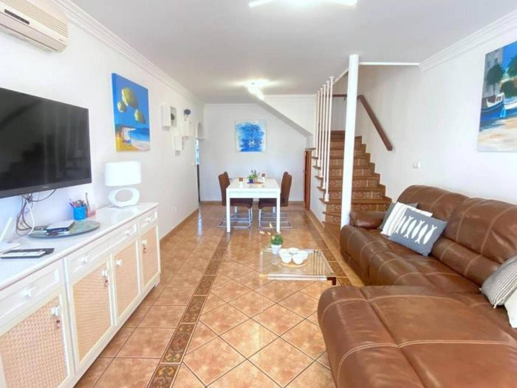 Bages Villa Roses Bagian luar foto